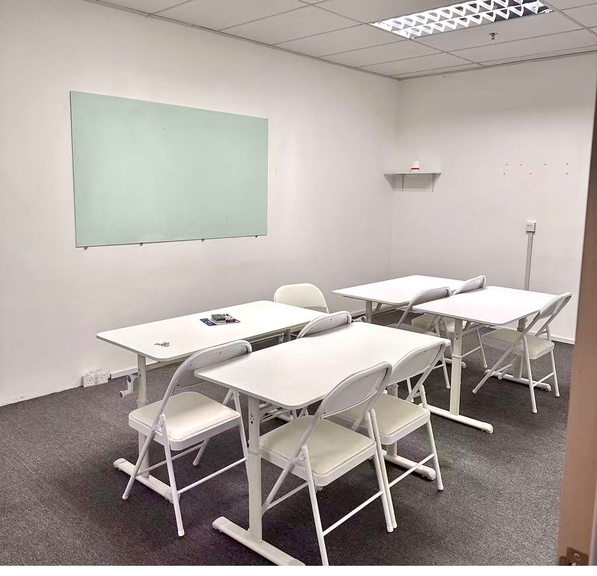 Student learning room at Dream Language Centre